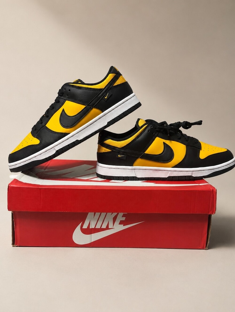 Nike Dunk Low Men's Reverse Goldenrod Size 10 Low-Top